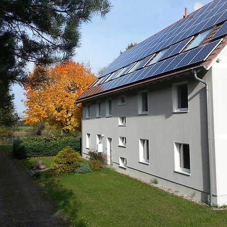 Ferienwohnungen Im Kunst.Haus Am See Doberlug-Kirchhain Exterior photo