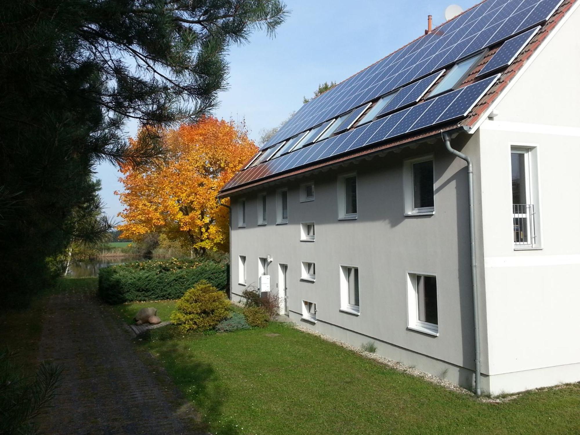 Ferienwohnungen Im Kunst.Haus Am See Doberlug-Kirchhain Exterior photo