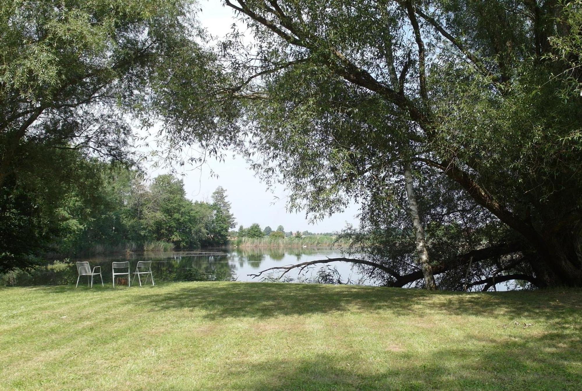 Ferienwohnungen Im Kunst.Haus Am See Doberlug-Kirchhain Exterior photo